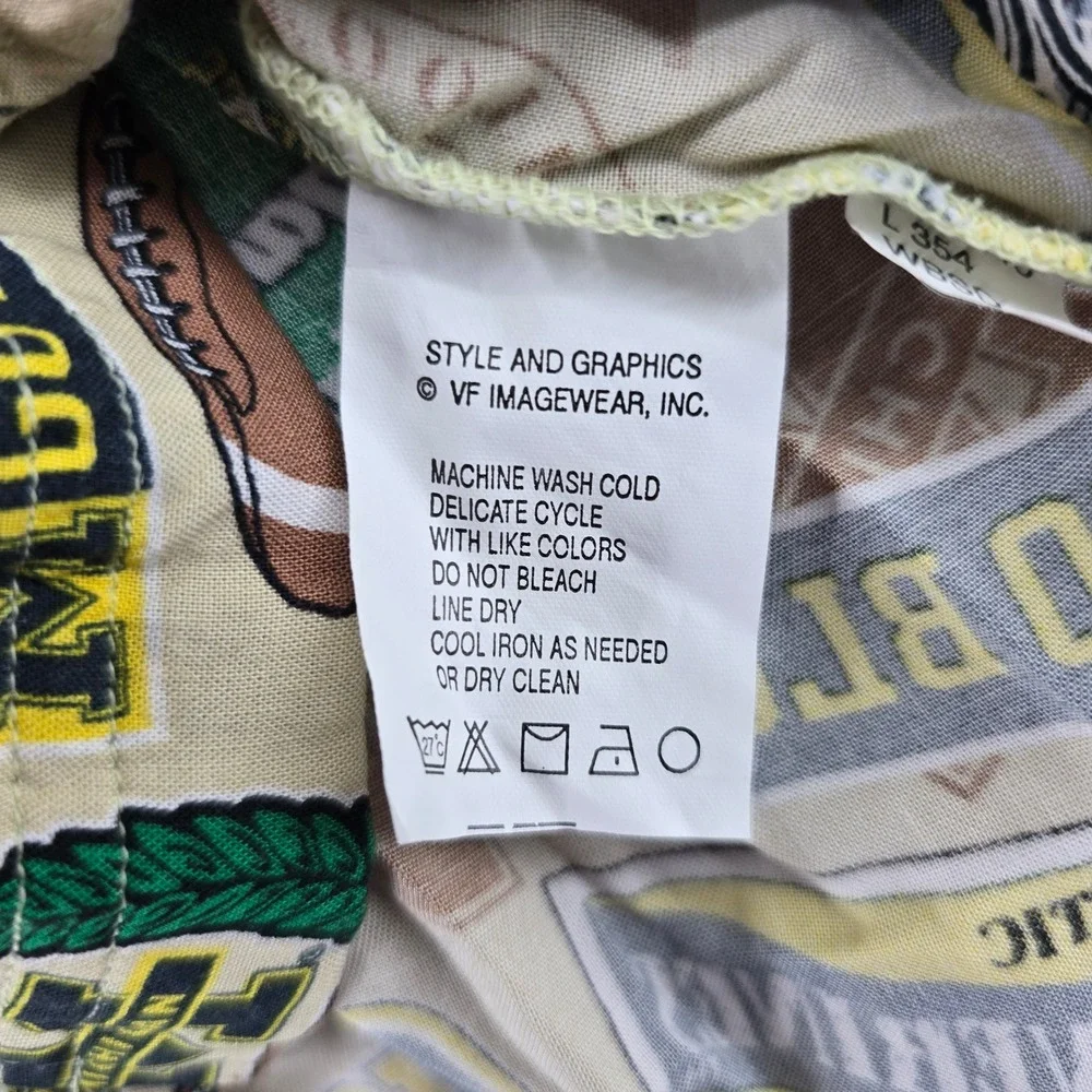 Lee Sport Button Up Mens 2XL Button Up Beige Michigan Wolverines All Over Print - Picture 3 of 8